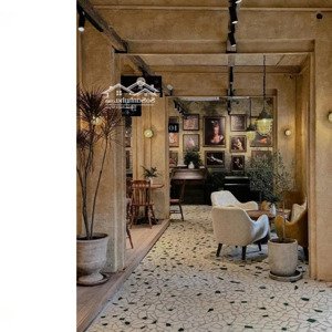 cho thuê cửa hàng mặt phố bùi thị xuân, dt 60m2, mt 5m, giá 35tr. vị trí đẹp gần vincom bà triệu