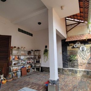 Biệt Thự 168 Nguyễn Gia Trí, Phường 25, Quận Bình Thạnh - Dt 8x20m, Trệt Lầu Tum, Giá Rẻ