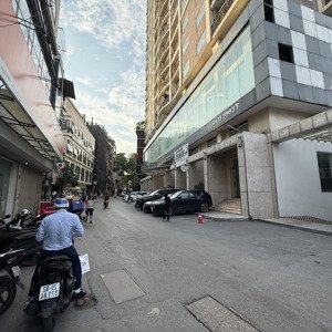 Cho Thuê Nhà 376 đường Bưởi, 65m2, 4 Tầng, 1 Tum, Mt4m, Vp, Kd, Hàng Quán, 30tr