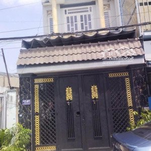 Bán Gấp Nhà Mặt Tiền Hóc Môn, Dt đất 59m2 1 Trệt 1 Lầu, Sổ Hồng Chỉ 4.950 Tỷ