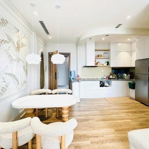 chính chủ bán căn hộ 3pn 2wc toà the landmark ecopark full đồ giá chỉ 6,5 tỷ liên hệ 