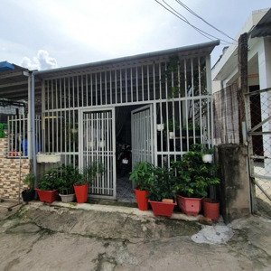 cho thuê nhà nguyên căn hẻm 112 nguyễn văn quá 5 triệu/ tháng.