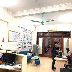 cho thuê nhà mặt đường phạm văn đồng, 150m2x2 tầng. 32 triệu
