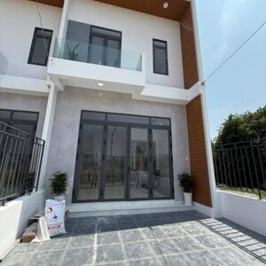 Chủ Nhà Bán Gấp Nhà Mặt Tiền Gần Chợ Cần Đước – Full Nội Thất – Sổ Sẵn