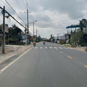 Bán Gấp Nhà Mt Hùng Vương Nhơn Trạch, Nhà Lầu Mới đẹp, Giá Rẻ 5,8tỷ, Sr Chính Chủ. Gọi Ngay 24/24h