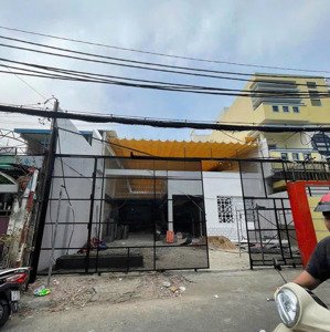 cho thuê khuôn viên đất + nhà tiền chế kinh doanh quán ăn uống khu đại học bình thạnh
