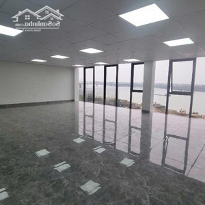 cho thuê văn phòng đông ngạc dt 145m2 giá 14tr/th, tòa nhà mới full kính, pccc hoàn thiện