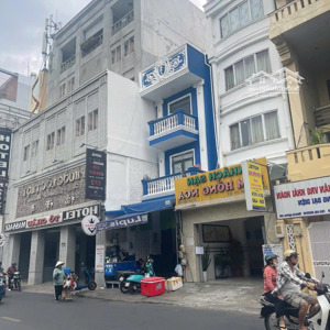 chỉ đúng 35 tỷ sở hữu ngay nhà mt sư vạn hạnh q.5 đối diện khách sạn winsor dt: 4mx26m trệt 3 lầu