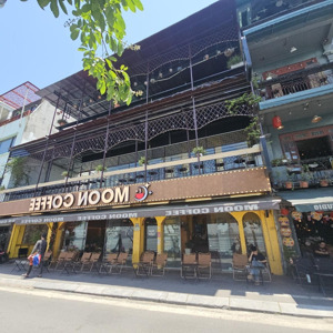 Cho Thuê Mặt Bằng Mặt Phố Thanh Niên Viêw Hồ Tây Cực Chill 350m X 2 Tầng, 3 Mặt Tiền 50m, Giá Tốt
