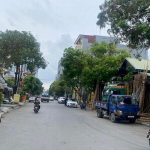 Siêu phẩm Mặt Đường 613 Thiên Lôi, ( cafe 12h ), Vĩnh Niệm Tuyến 2 đường Võ Nguyên Giáp kinh doanh buôn bán sầm uất nhất Vĩnh Niệm.