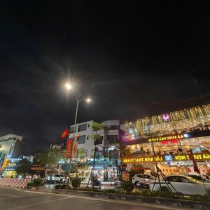 Cho Thuê Lô đất Ngang 14m Phố Hồ Sen, Dt 500m2, Vỉa Hè Rộng. đoạn Buôn Bán, Kinh Doanh Tấp Nập