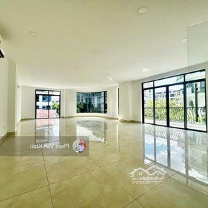 Văn Phòng Nguyên Sàn 120m2 Căn Góc View Nhìn Toàn Cảnh Tại đường Số 7 Vạn Phúc City