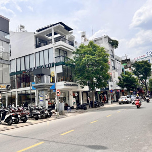 21,5 tỷ có mặt tiền kinh doanh đẹp lê văn sỹ, q3, đoạn sầm uất, bề ngang lớn 4,1m, nở hậu