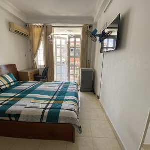 Phòng Cao Cấp, đầy đủ Tiện Nghi. Gần đài Truyền Hình Và Trường Khoa Học Xã Hội & Nhân Văn 100 Mét