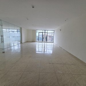 Bán Lô Ki ốt Thương Mại Sổ đỏ Lâu Dài 145m2 Chân đế Tòa Chung Cư Lotus 190 Sài đồng Long Biên