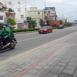 Nhà Mặt Tiền Kd, đại Lộ Bình Dương, Vị Trí đắc địa, Dt:4x25, Thổ Cư: 100%, đang Cho Thuê 16tr/th