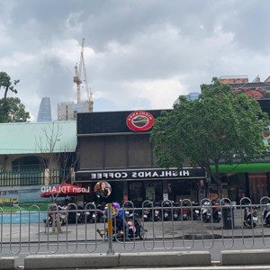 Cho Thuê Nhà Nguyên Căn đang Kinh Doanh Cafe Highlands Gần Khách Sạn New World