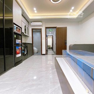 Toà Nhà Dòng Tiền-7 Tầng Thang Máy-sát Hồ-cách ô Tô 5m-ful Nội Thất-pccc đạt Chuẩn-dòng Tiền 850t/n
