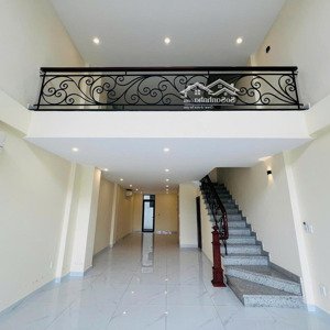 Duy Nhất 1 Căn Shophouse Song Hành Lakeview City Chỉ 38 Triệu, Mới 5 Tầng, Thang Máy, Máy Lạnh, Bếp