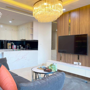 giá tốt nhất thị trường 26 triệu/tháng, 83m2, full nội thất tại dự án d''capitale. lh: 