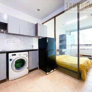 Phòng Studio Tách Bếp Trống Sẵn, Diện Tích 30m2 Tuận Tiện Di Chuyển Gần Khu ẩm Thực Phan Xích Long