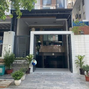 Cho Thuê Ngay Văn Phòng 25m2 Vạn Phúc City: Tiện Nghi, Hiện đại, Có Xuất Vat.
