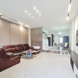 Bán Nhà Full Nội Thất Xịn, View Công Viên Và đã Có Sổ Hồng