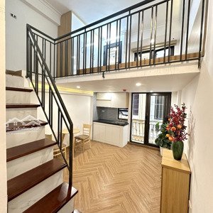 Chính Chủ Cho Thuê Phòng Tại 85 Xuân Thủy Giá 6tr5 Gác Xép Rộng 2wc Trên Dưới