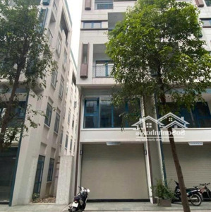 Cho Thuê Nhà Nguyễn Tuân Kinh Doanh đỉnh. Dt 95m2,4 Tầng 1 Hầm. Mt 6m. Giá Tốt Nhất Khu 45tr/th