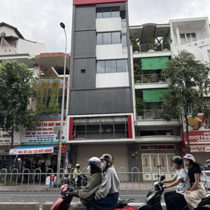 mặt tiền 130 khánh hội, phường 6, quận 4 - dt 6x20m, 6 tầng có thang máy - giá tốt