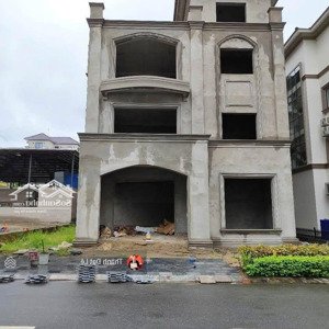 Chính Chủ Bán Căn Biệt Thự đơn Lập 320m2 đồi Beverly Hills đức Dương, Trung Tâm Du Lịch Bãi Cháy
