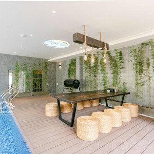 bán villa 3 mặt tiền hoàng sa view trực diện biển đang cho thuê 50tr/1th