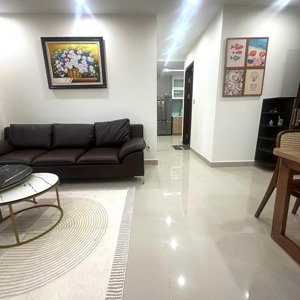 Bán Căn 70 M2 , 2 Pn , 2 Wc , Lầu Cao View Tố Hữu , đầy đủ Nội Thất Giá 3,1 Tỷ , Lh Sơn