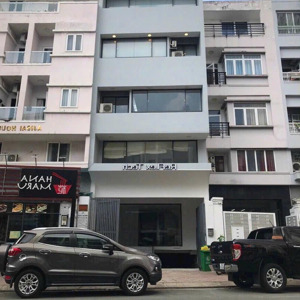 cho thuê tòa nhà văn phòng hầm 4 lầu 8x20m mặt tiền nguyễn ngọc phương p17 sát q1