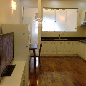 cho thuê căn hộ chung cư toà b6b khu đô thị nam trung yên. 65m2, 2pn đủ đồ. 11tr. lh 