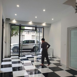 Cho Thuê Nhà Tân Mai Vừa Mới Xây, 5 Tầng Diện Tích Sàn 225m2, Giá Cho Thuê 16tr/th. Lh: 