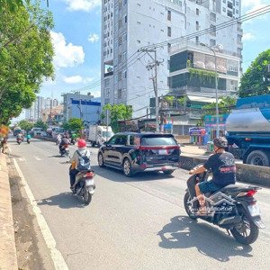 giảm 3 tỷ.. bán nhanh giá mới 15 tỷ(quá tốt) bán nhà cấp 4 mặt tiền huỳnh tấn phát, nhà bè