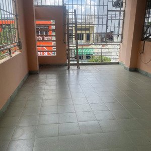 Cho Thuê Nhà Giá Rẻ Lý Phục Man, Q7, Diện Tích 4x24 Trệt, 2 Lầu, Sân Thượng, Giá 25tr/ Tháng