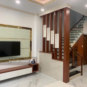 Cho Thuê Nhà Phố Full Nội Thất View Công Viên, Nhà đẹp Chỉ Việc Xách Vali Vào ở Giá Chỉ 33 Triệu.