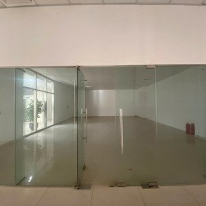 cần cho thuê căn shop tòa ia20, khu đô thị nam thăng long, dt 90m2, giá 17 triệu