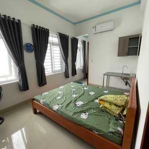 Phòng Full Nội Thất - Có 2 Cửa Sổ To Thoáng Mát Rộng Rãi - Gần Cvpmqt
