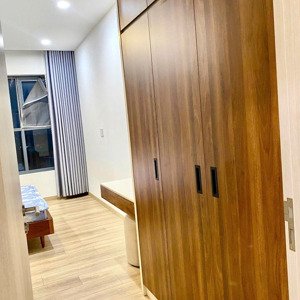 cho thuê căn compassone 2 phòng ngủ 2 wc , hướng đông full nội thất