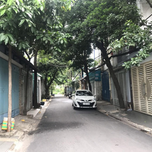 cho thuê phòng lầu 1- 15m2- có phòng gym- giặt phơi- tách bếp- hầm xe lơn- giá: 3,2tr/th