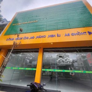 Cho Thuê Mặt Bằng 200m2 Sẵn Hiện Trạng đẹp đường Nguyễn ái Quốc Ngang 9,5m