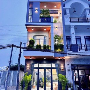 Giá Full 2,35 Tỷ - Nhà Mới 3 Tầng 120m2 - đường Rộng 7m - Nội Thất đầy đủ - Thủ Dầu Một