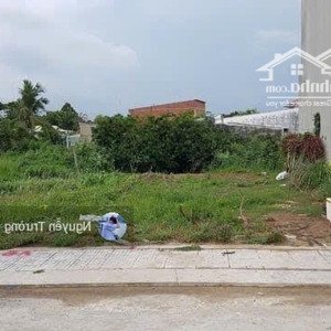 ra đi nhanh lô đất đẹp 105m2 đại lộ đồng khởi, gần ubnd phường phú hưng, bến tre. giá 700tr. shr.