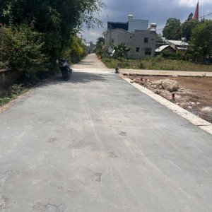 bán lô đất góc 2 mặt tiền, cách đường hùng vương khoảng 100m, thổ cư 100%, giao dịch ngay