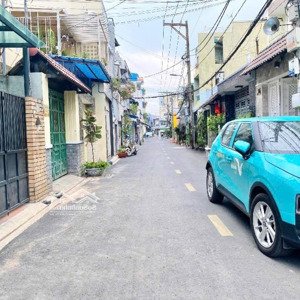 4,4m x 18,5m nở hậu 4,8m đường xe tải ngay cmt8 nhà cũ tiện xây mới 5 tầng