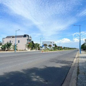 Cần Bán Lô đất Biệt Thự Mặt Tiền đường Nguyễn Tất Thành Nối Dài (gần đường 3/2) P. Phước Hưng, Tp
