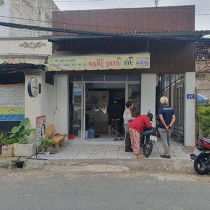 Cho Thuê Phòng Trọ Mặt Tiền đường 8 Trường Thọ. Giá Từ 3 - 4 Triệu/phòng. Hơn 30m2. Có Gác.